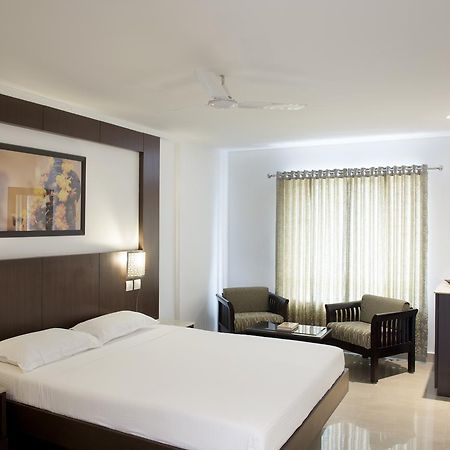 Lalitha Inn Guruvāyūr Dış mekan fotoğraf